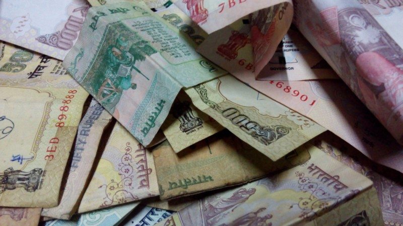 India Recalls Major Currency Denominations