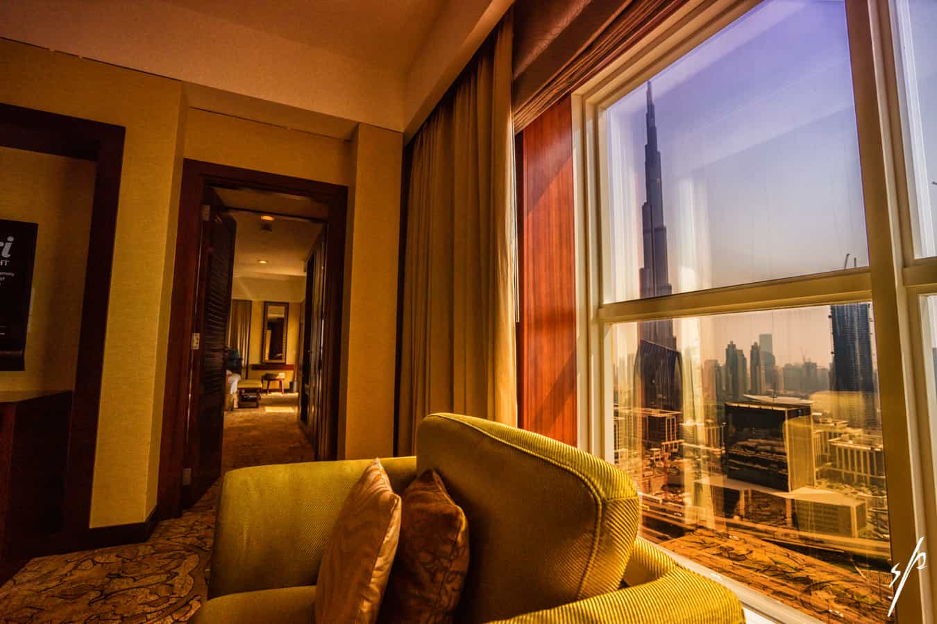 Review: Dusit Thani Dubai – Burj Khalifa Suite – Grab a Mile