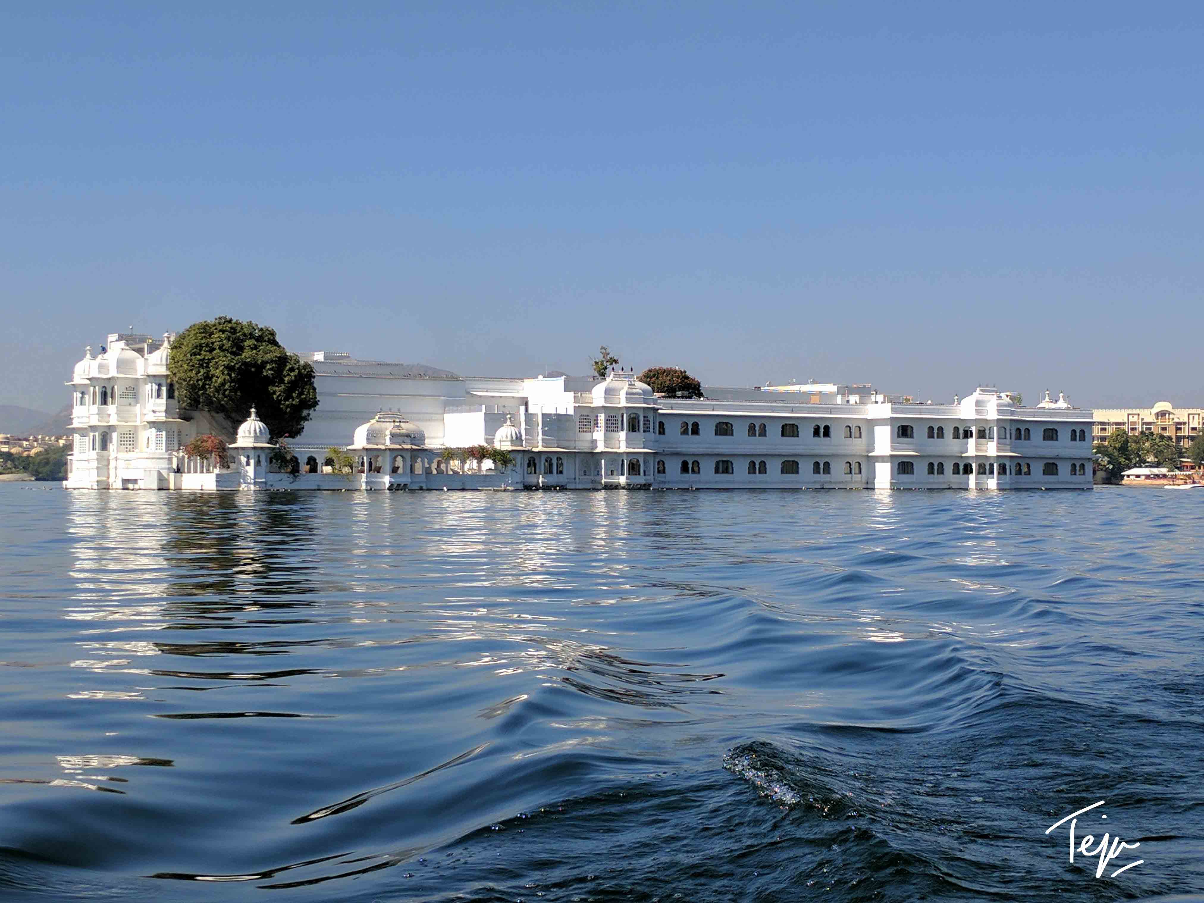 The Best Hotel Stay Ever – Taj Lake Palace Udaipur (Part 1) – Grab a Mile