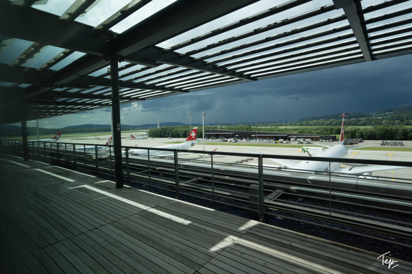 a view of planes from a roof