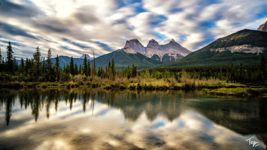 My Favorite Postcard Perfect Locations in the Canadian Rockies – Grab a ...