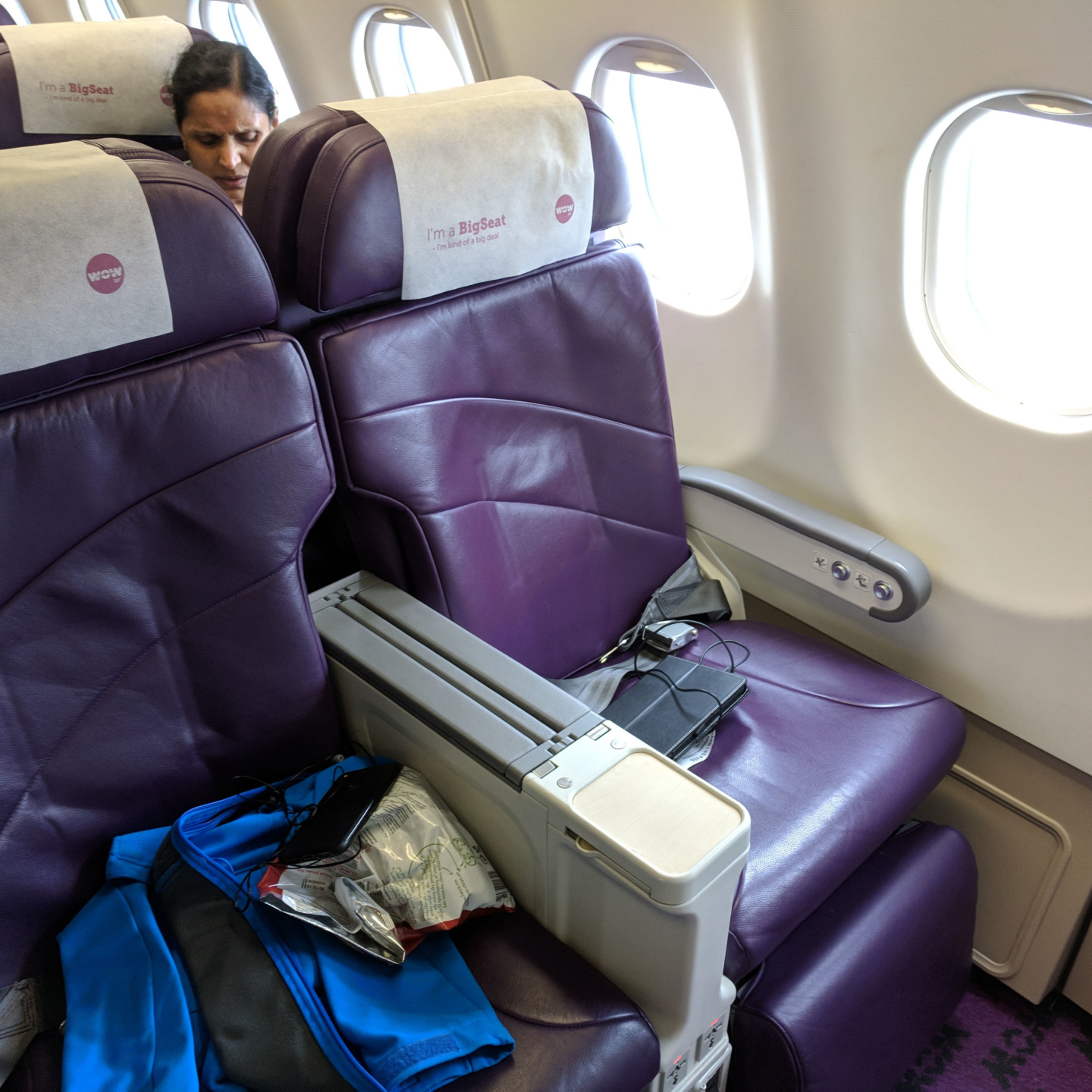 Review: WOW Air Big Seat Reykjavik – Dallas (There was no WOW Factor)