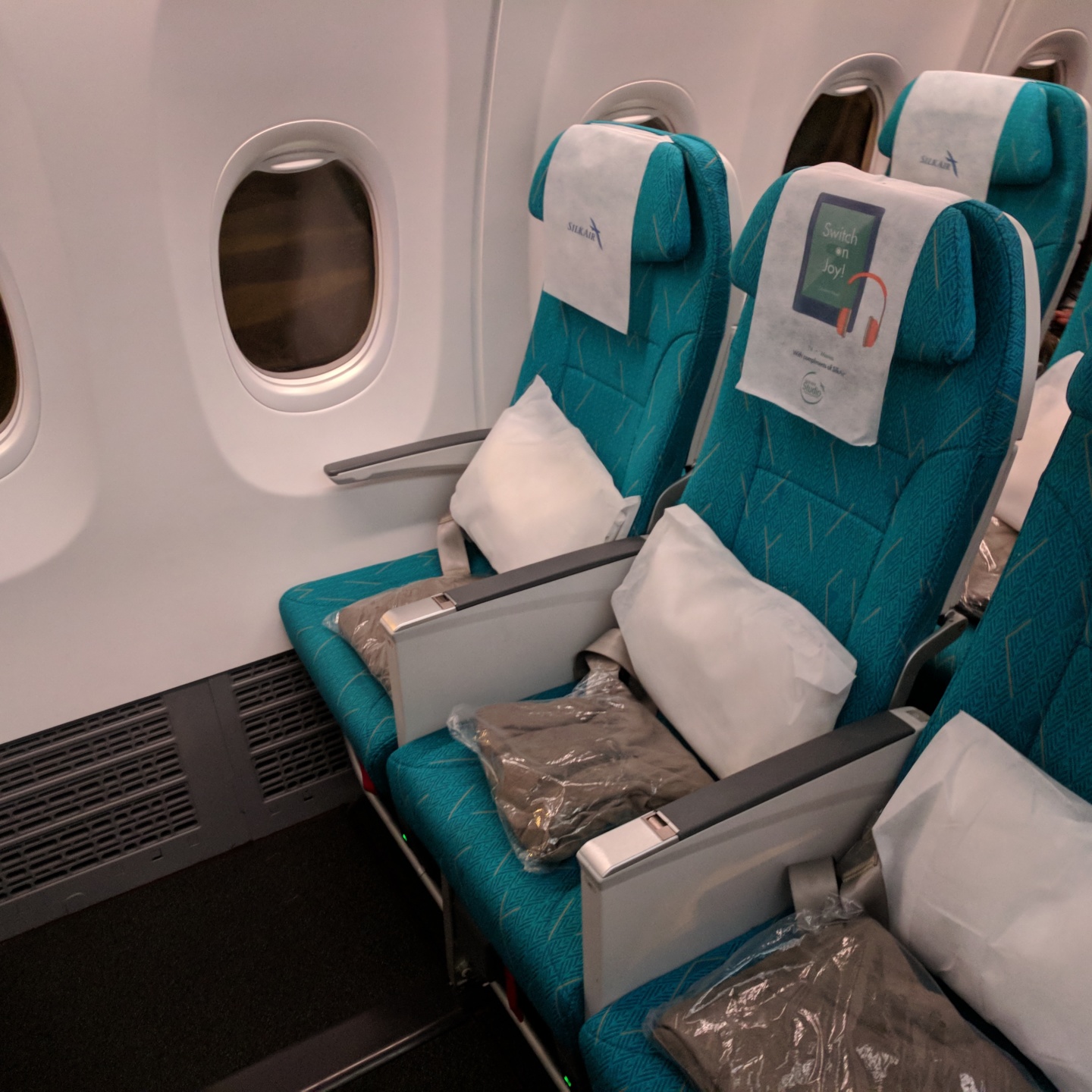 Review: SilkAir Economy Class Singapore – Hyderabad