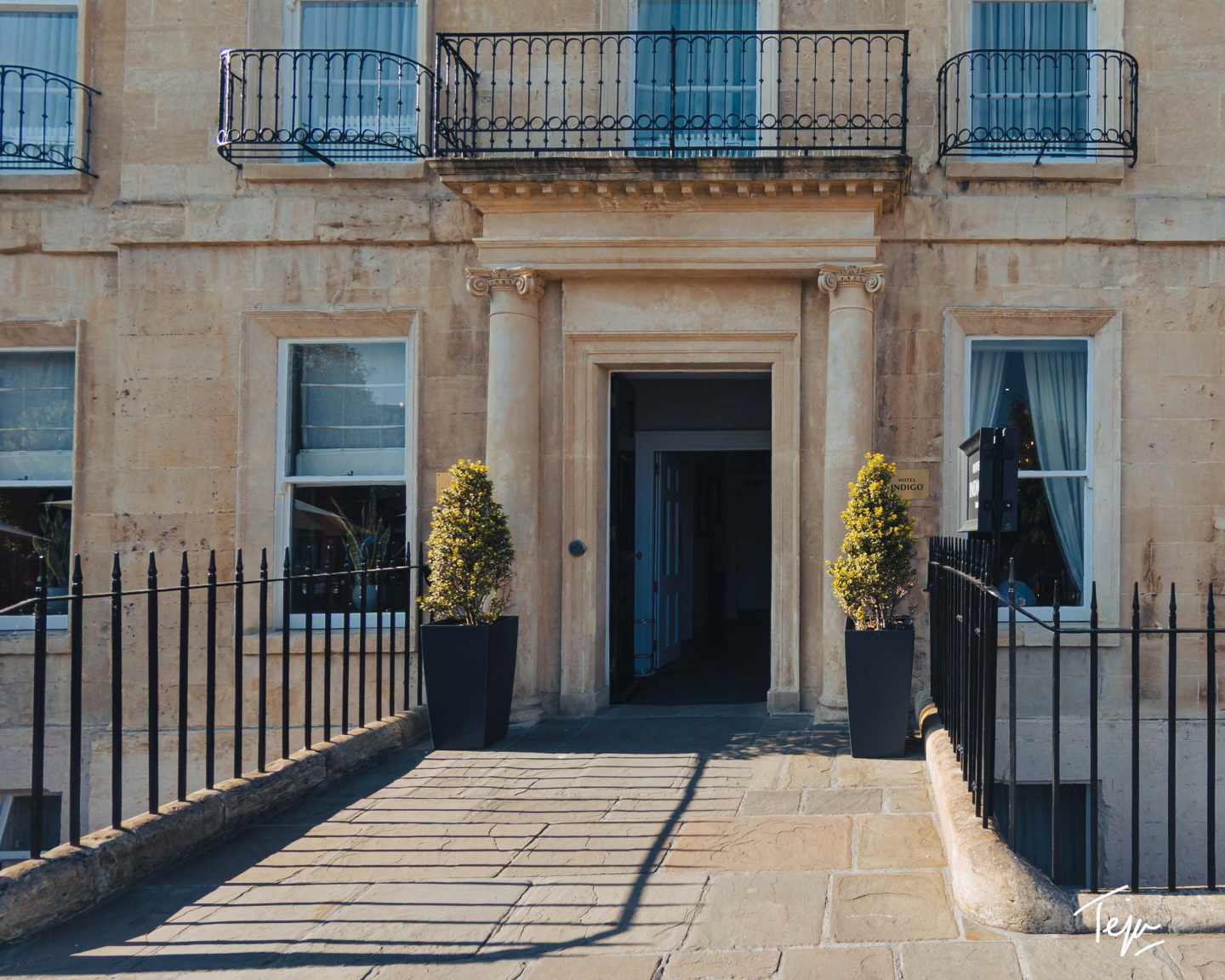 Review: Hotel Indigo Bath – Grab a Mile